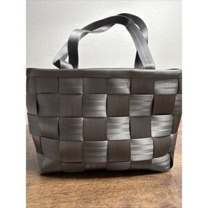 NWOT Harveys The Original Seatbelt Bag Gray Woven Shoulder Tote Bag Purse